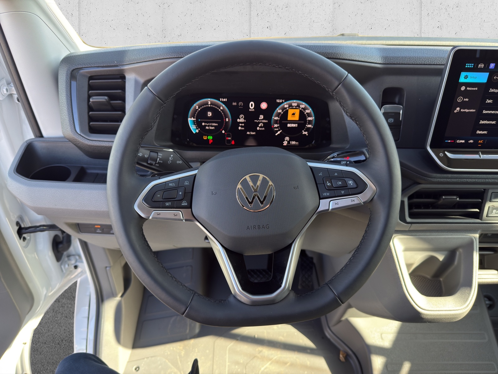 VW Crafter 35 2.0 TDI Entry L3 A-image-9