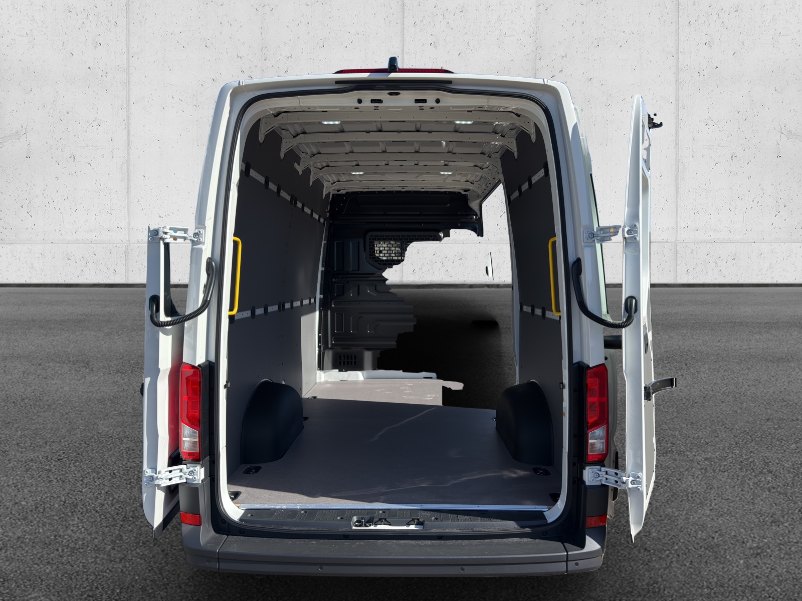 VW Crafter 35 2.0 TDI Entry L3 A-image-14