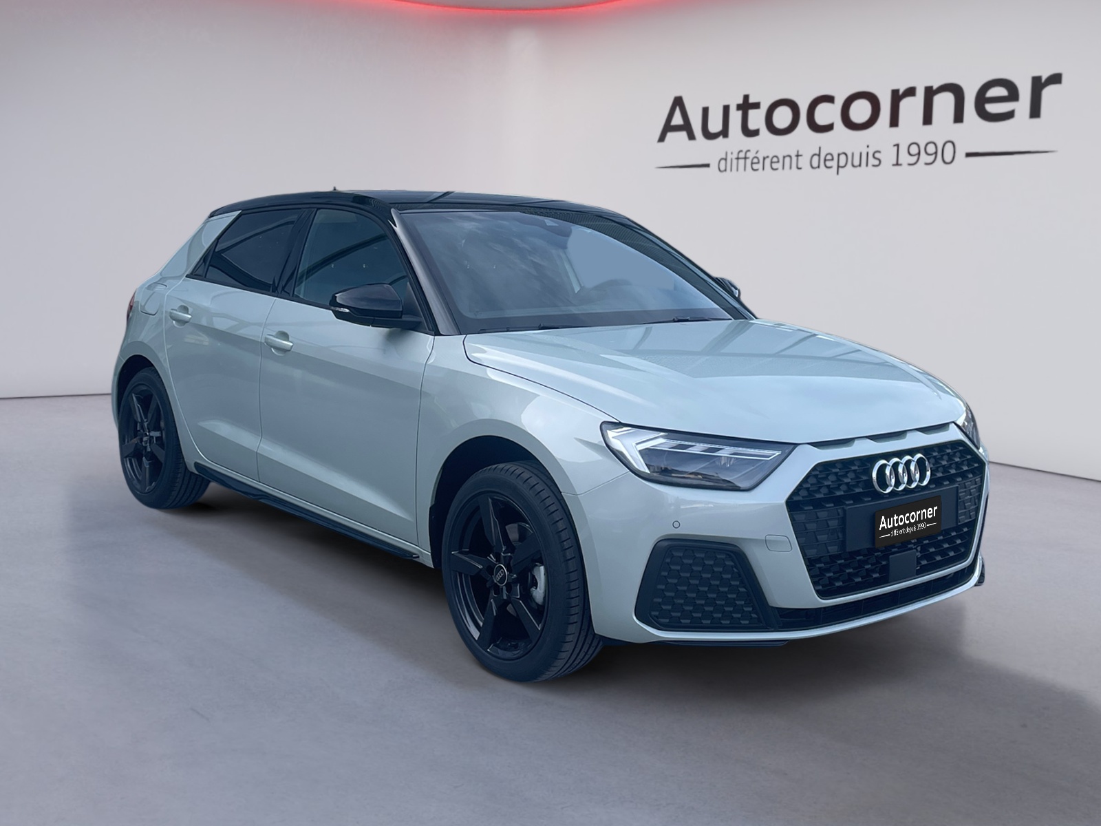 AUDI A1 Sportback 30 TFSI Attraction S-tronic-image-0