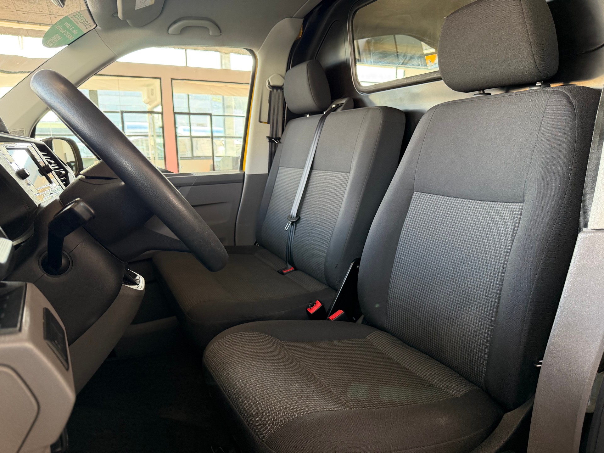 VW T6.1 2.0 TDI 150 PS 4Motion 4x4 DSG (AHK 2500 KG )-image-11