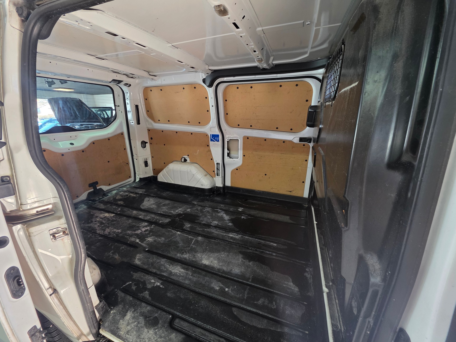 FORD Transit Custom Van 250 L1H1 Ambiente-image-7