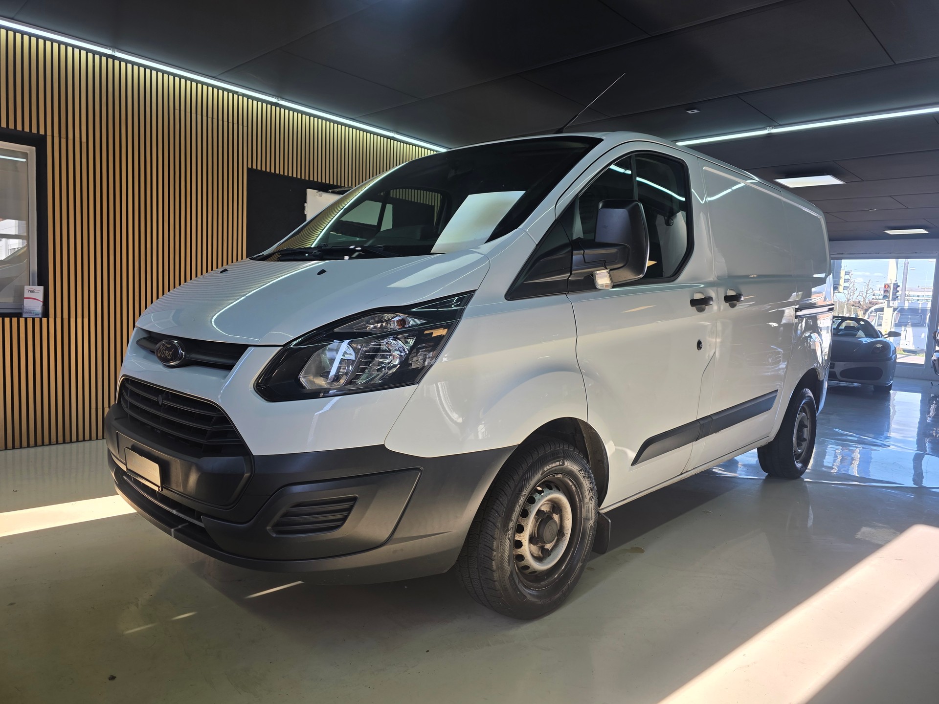 FORD Transit Custom Van 250 L1H1 Ambiente
