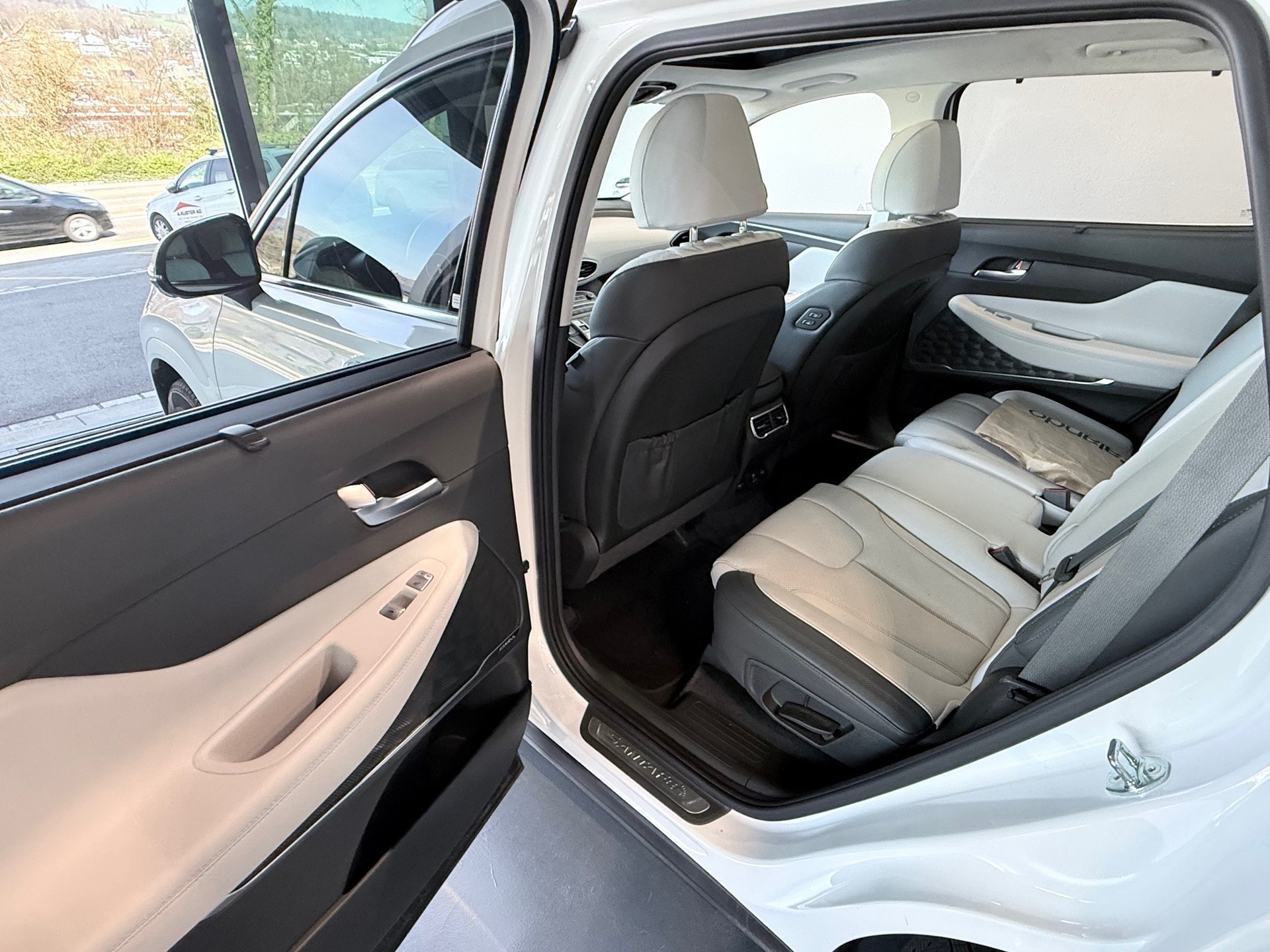 HYUNDAI Santa Fe 1.6 PHEV Ver.4WD-image-5