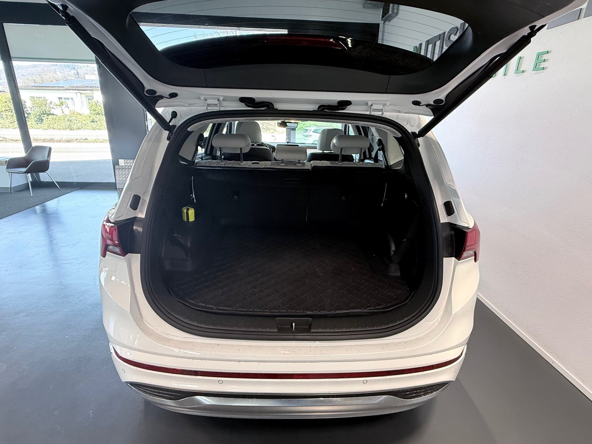 HYUNDAI Santa Fe 1.6 PHEV Ver.4WD-image-3