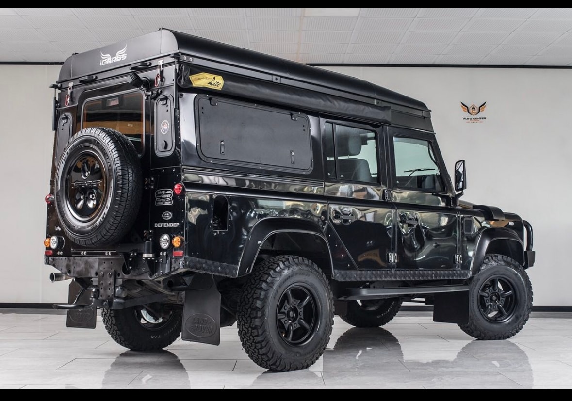 LAND ROVER Defender 110 2.2 TD4 Station Wagon Heritage-image-2