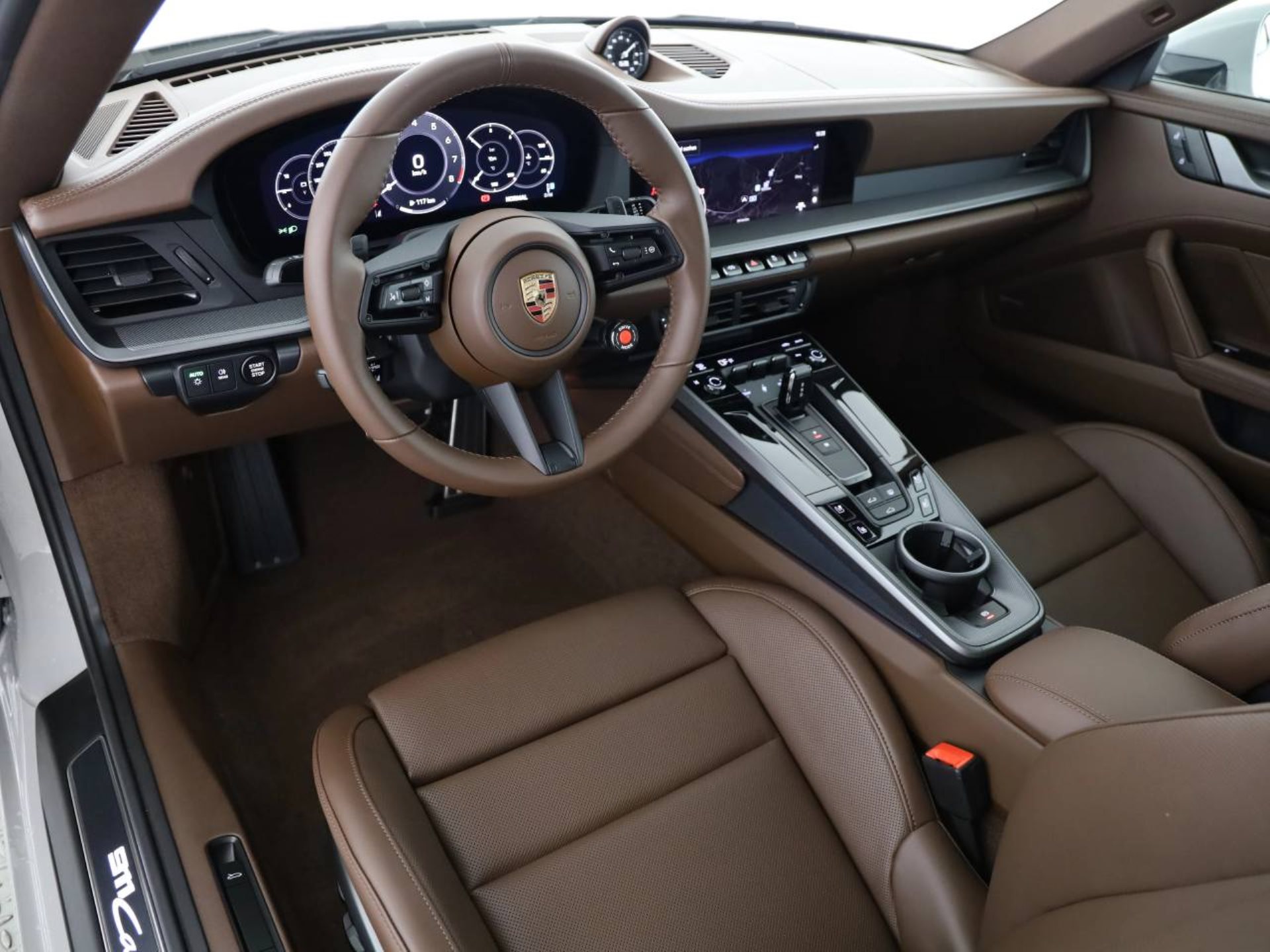 PORSCHE 911 Carrera 4S-image-9