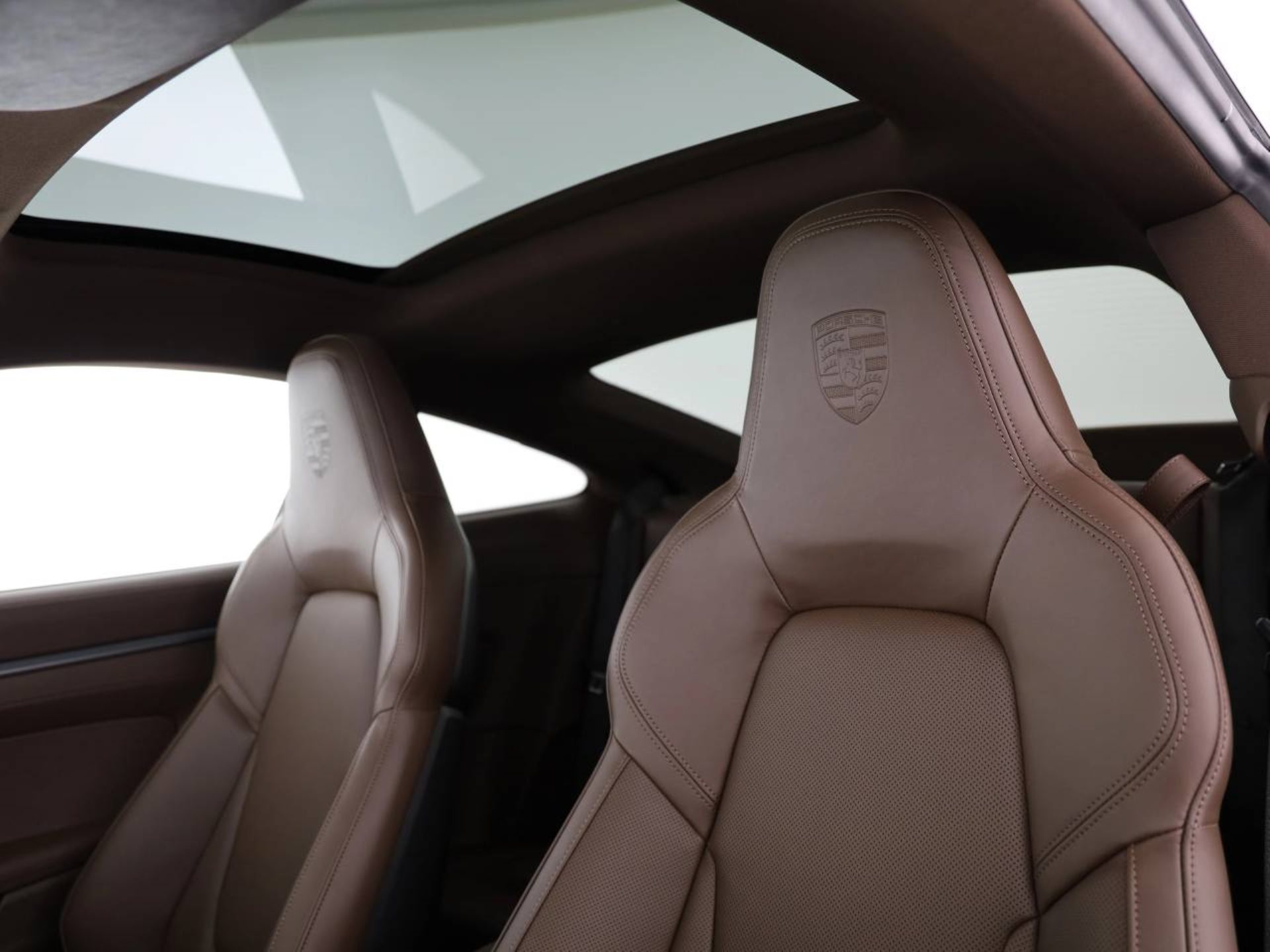PORSCHE 911 Carrera 4S-image-16