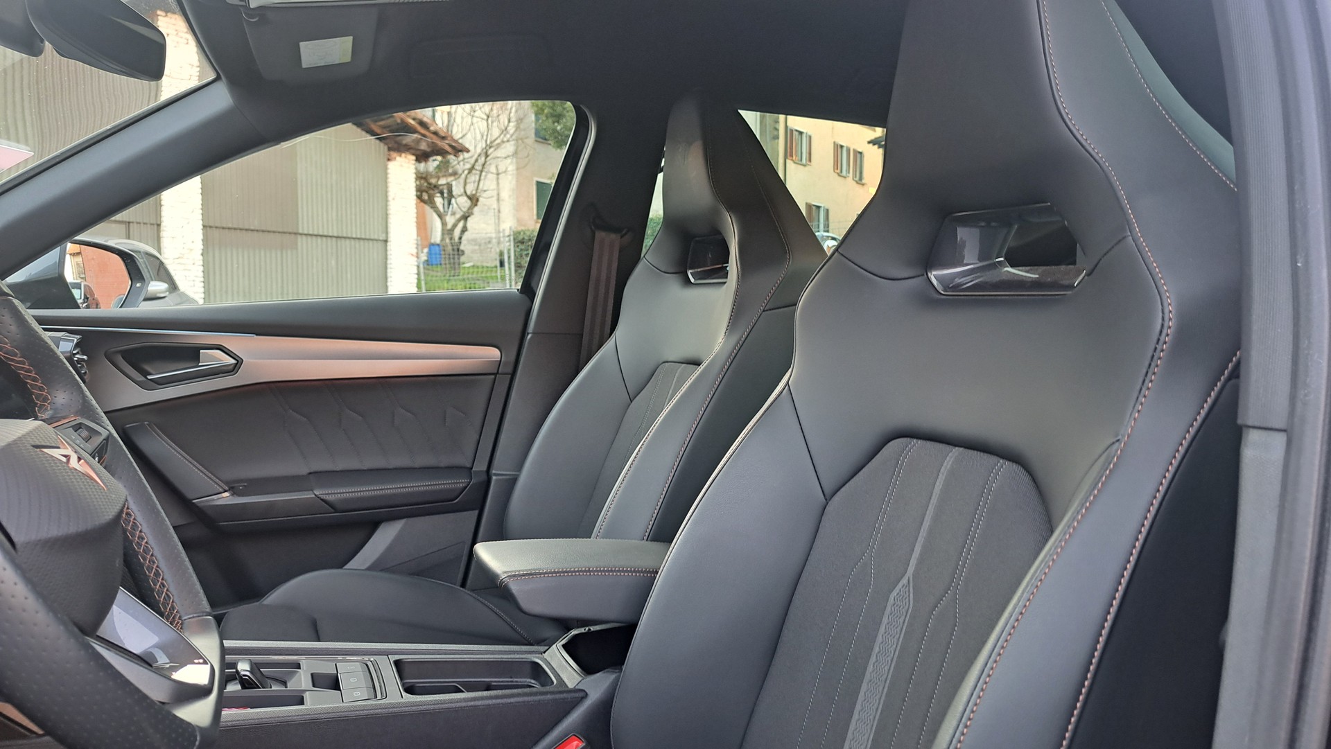 CUPRA Formentor 1.4 e-HYBRID pHEV DSG-image-12