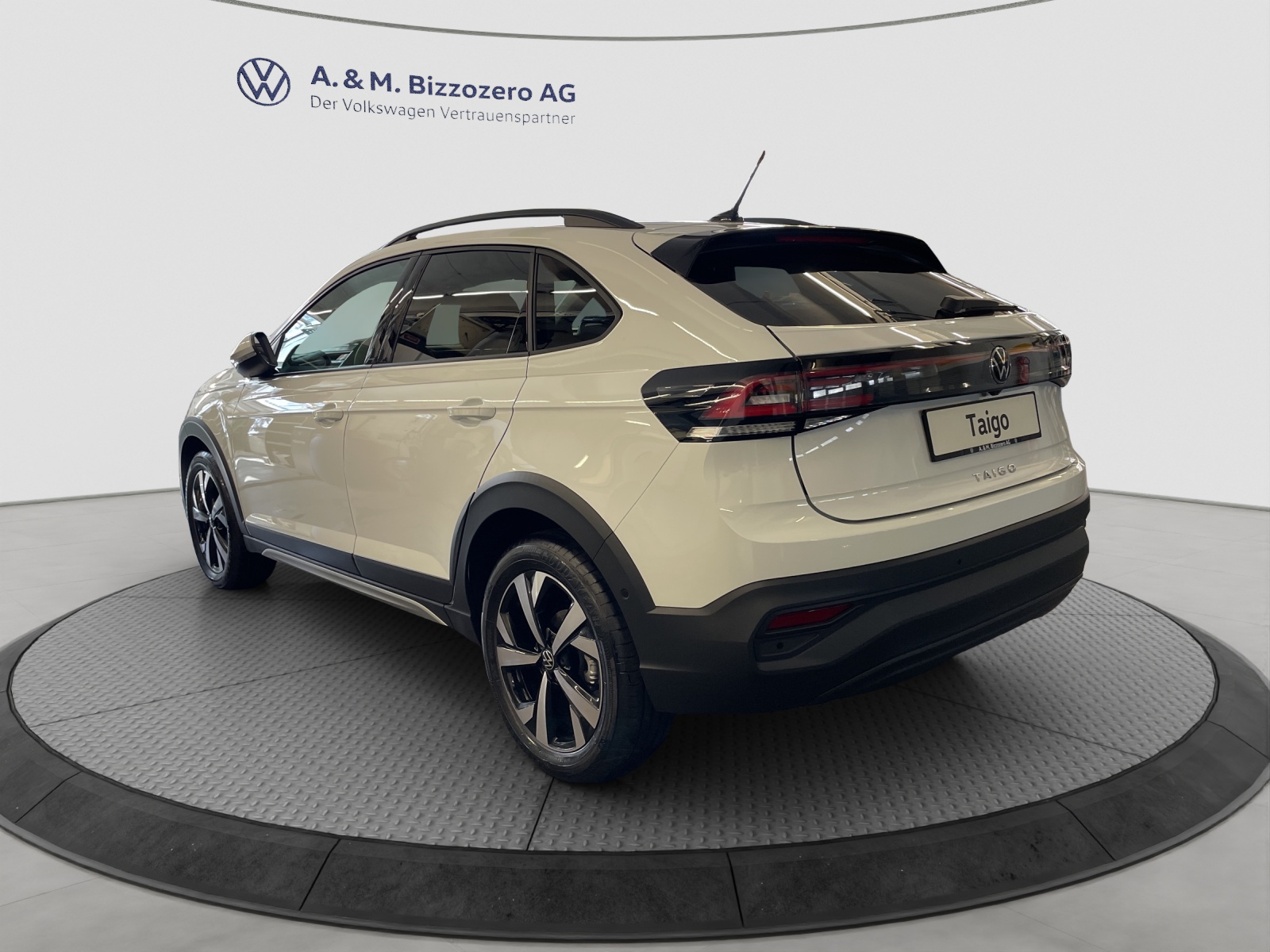 VW Taigo 1.0 TSI Life United DSG-image-2