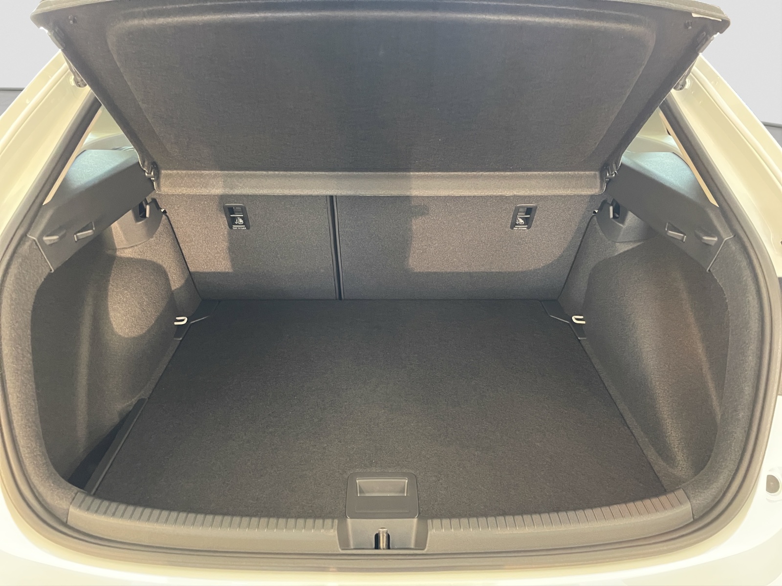 VW Taigo 1.0 TSI Life United DSG-image-14
