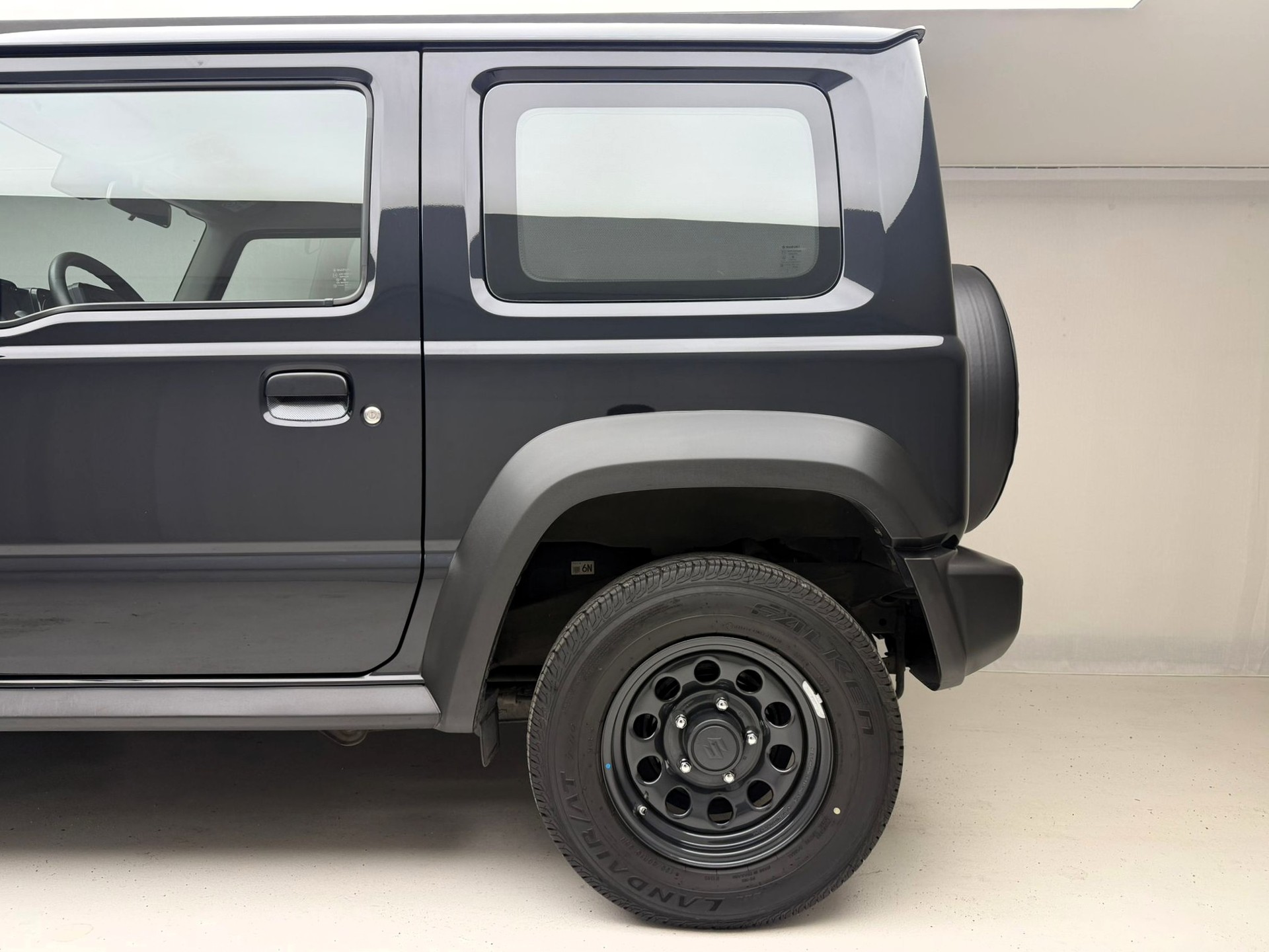 SUZUKI Jimny 1.5 Compact+ 4x4 Automat + 4 Platzer + PDC-image-10