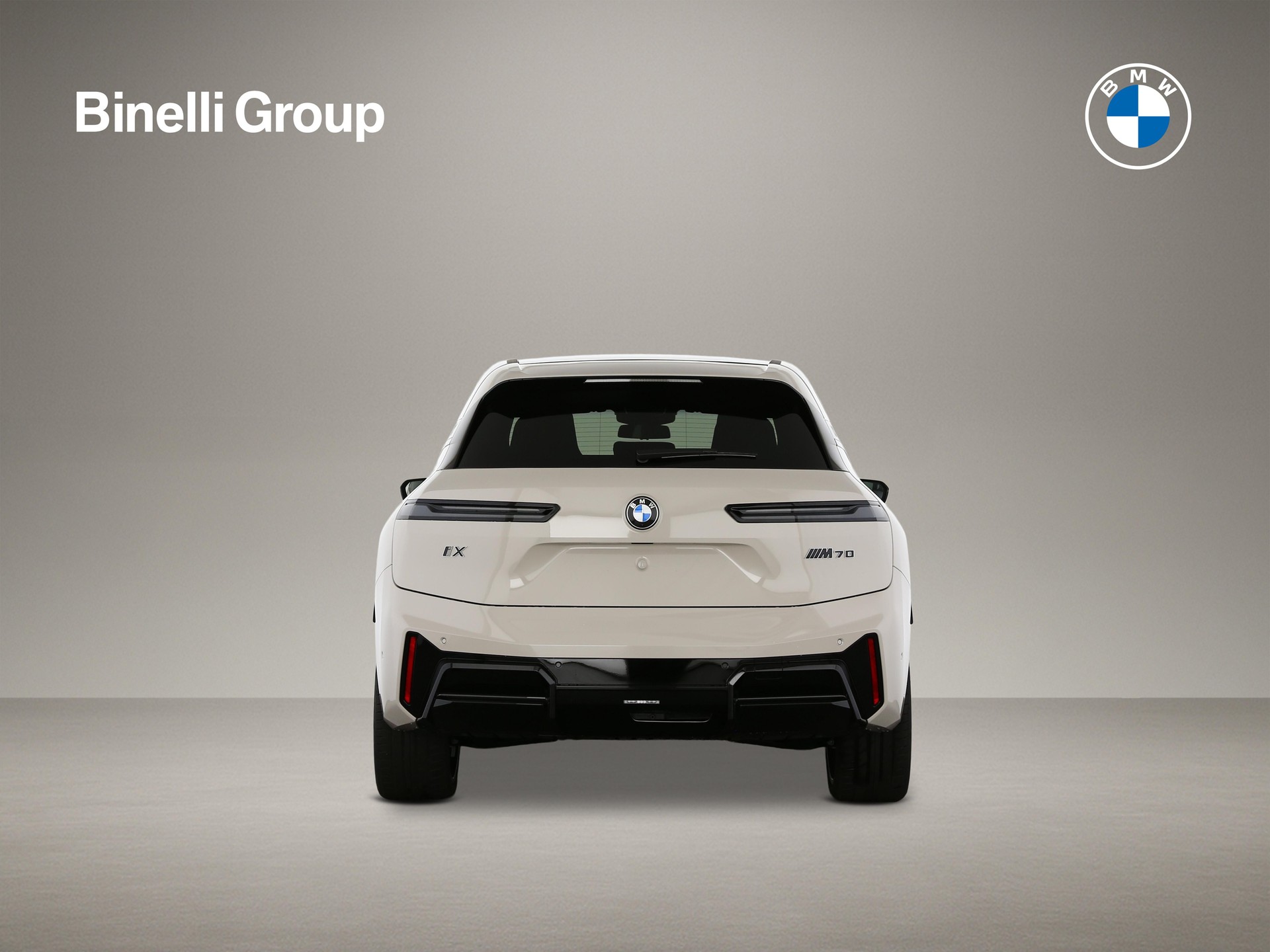 BMW iX M70-image-3