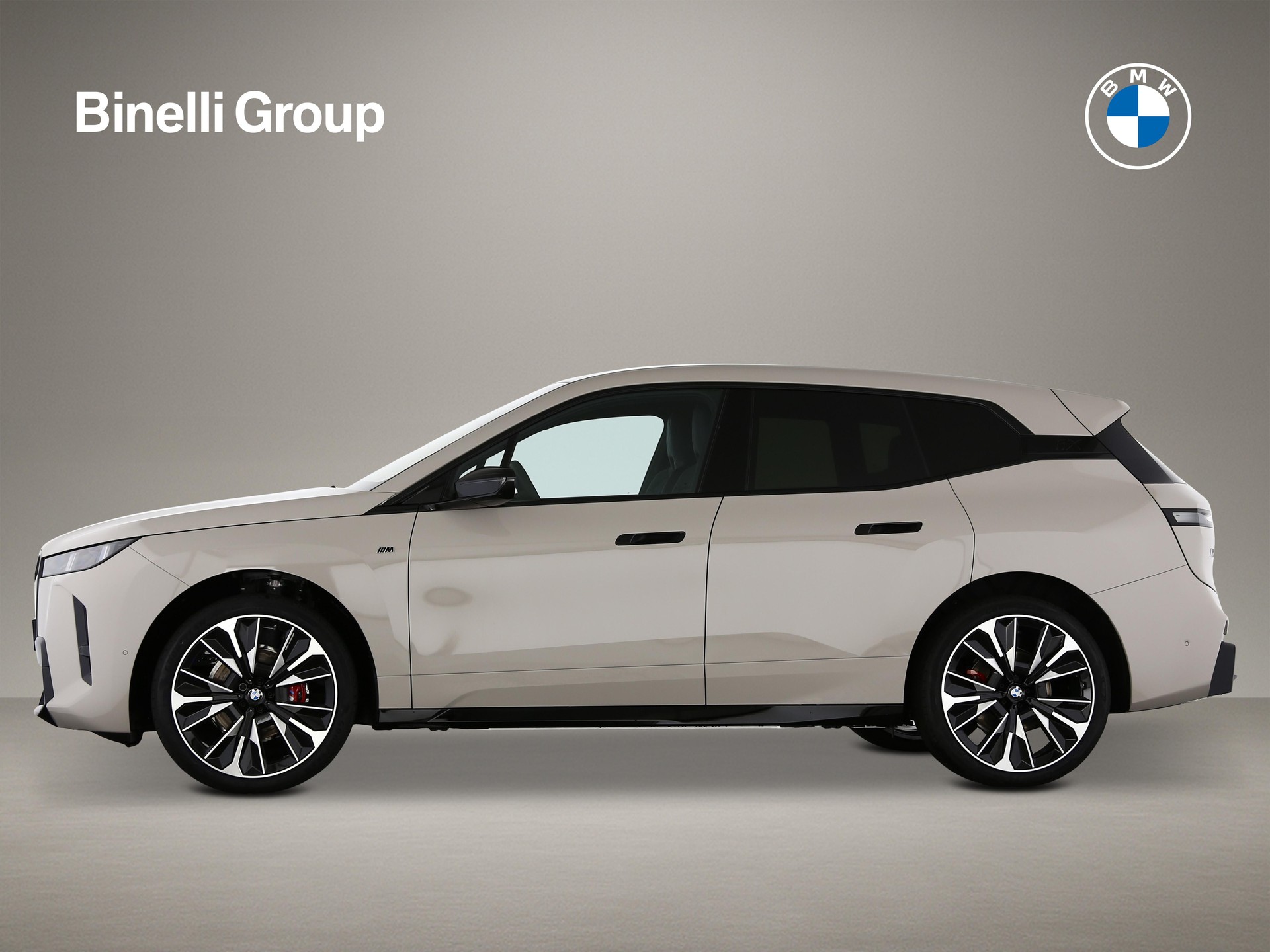 BMW iX M70-image-2