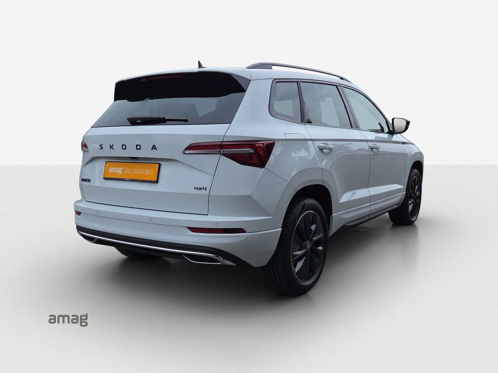 SKODA Karoq 2.0 TSI SportLine 4x4 DSG-image-4