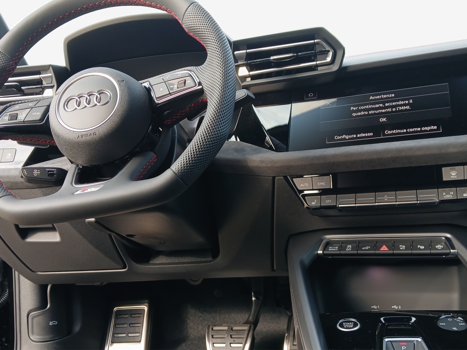 AUDI A3 Sportback TFSI e 200 kW S line Attraction S tronic-image-9