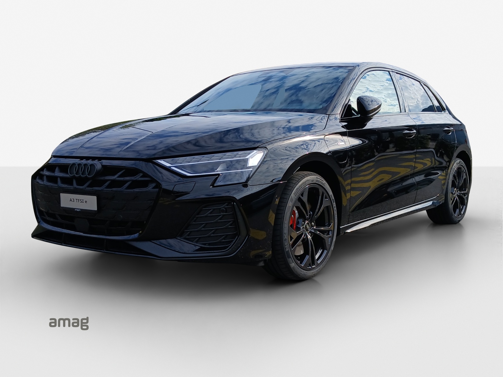 AUDI A3 Sportback TFSI e 200 kW S line Attraction S tronic-image-0