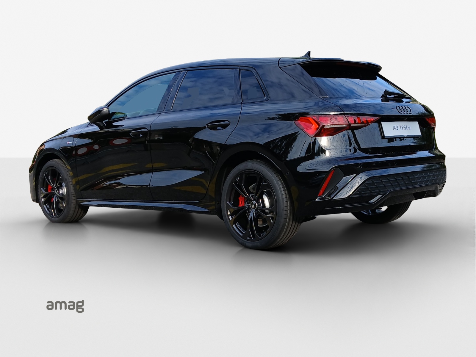 AUDI A3 Sportback TFSI e 200 kW S line Attraction S tronic-image-3