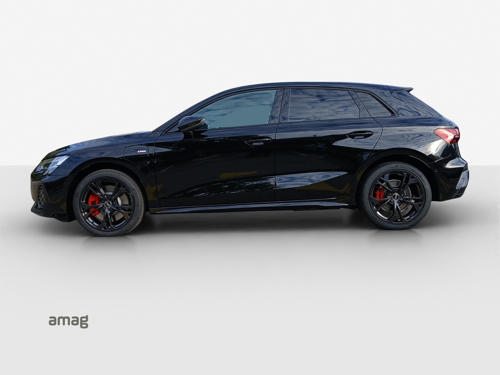 AUDI A3 Sportback TFSI e 200 kW S line Attraction S tronic-image-2
