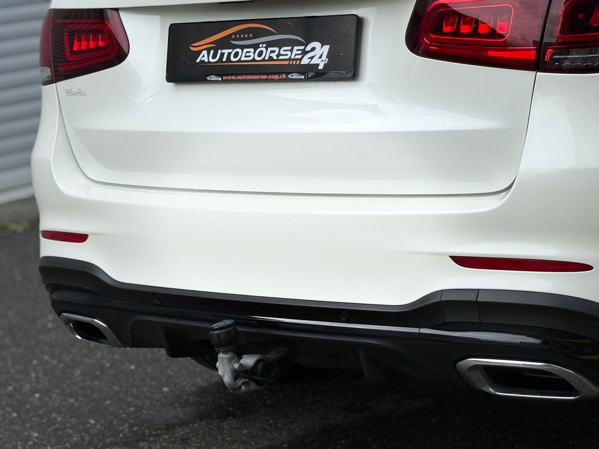 MERCEDES-BENZ GLC 300 AMG Line 4m-image-7
