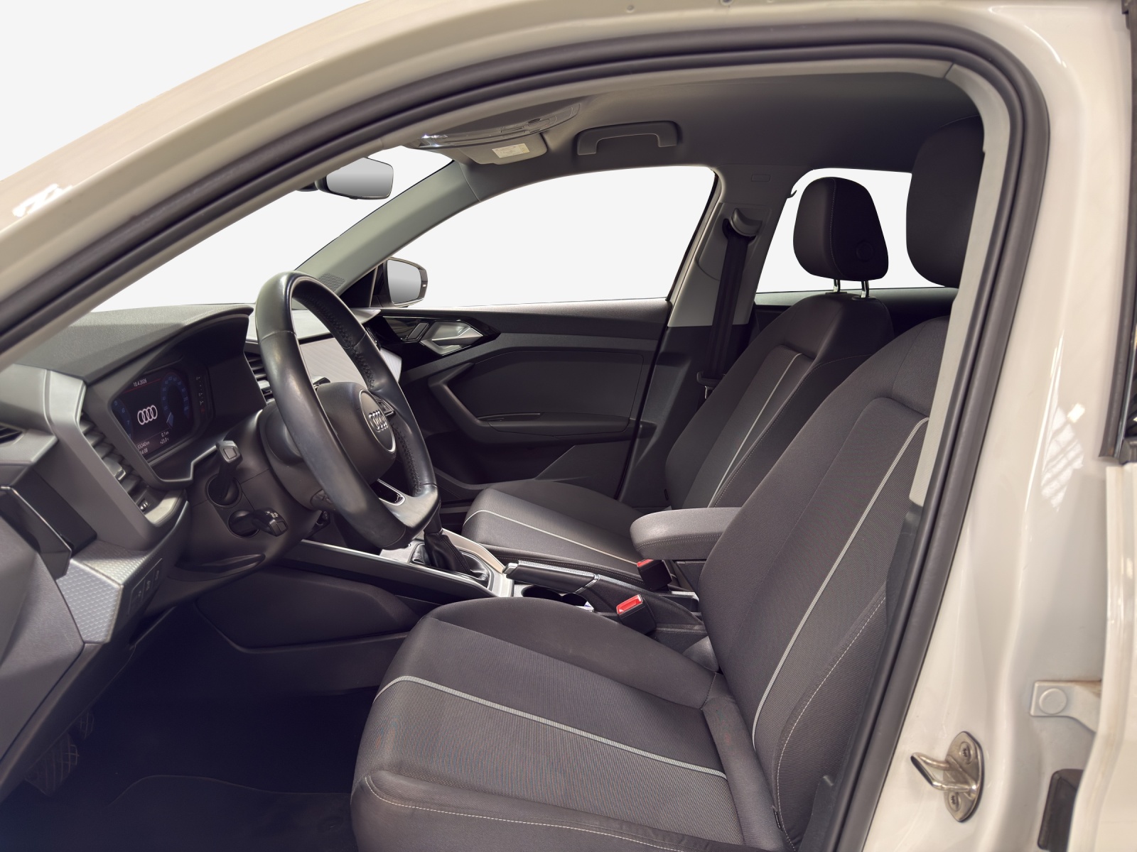 AUDI A1 Sportback 35 TFSI advanced S-tronic-image-7