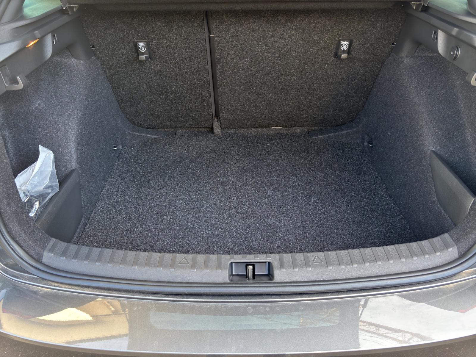 SKODA Scala 1.5 TSI Monte Carlo DSG-image-10
