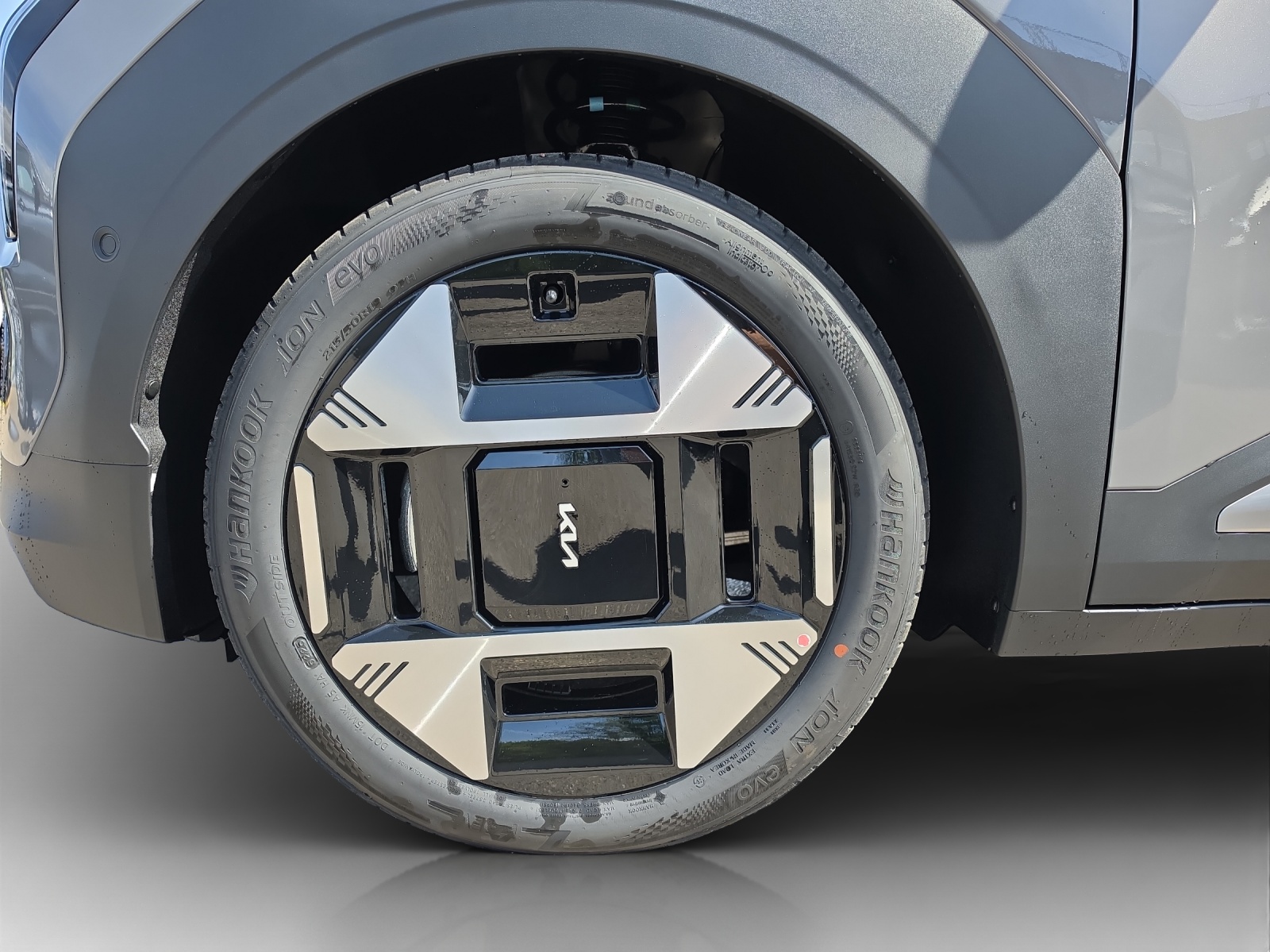 KIA EV3 81 kWh Earth+-image-10