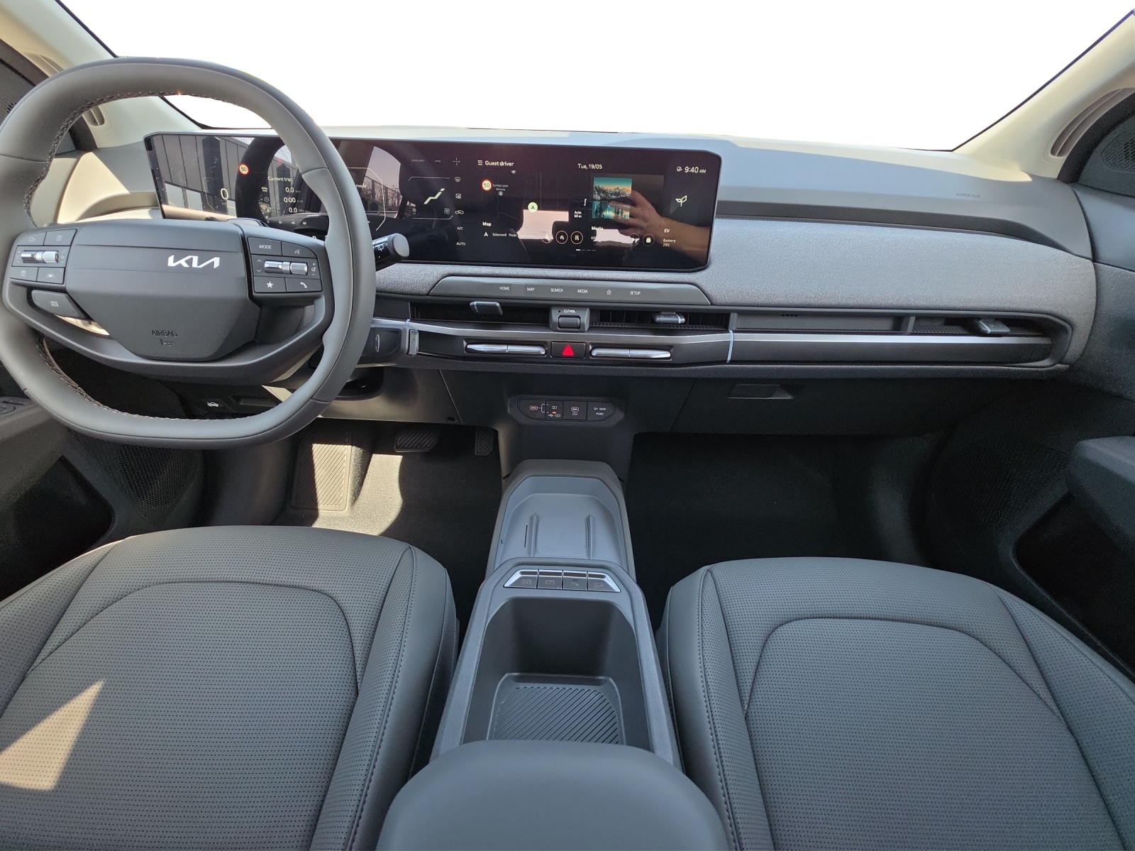 KIA EV3 81 kWh Earth+-image-7