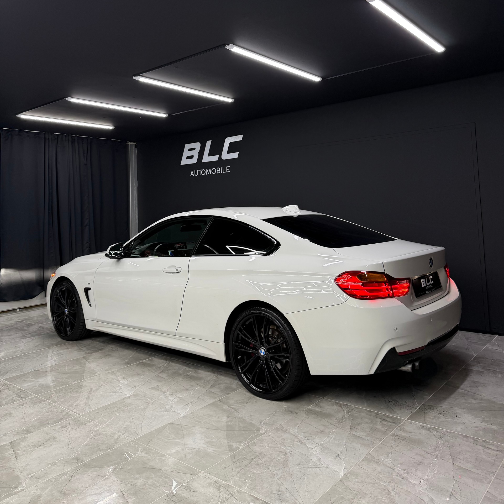 BMW 428i Coupé xDrive Steptronic-image-3
