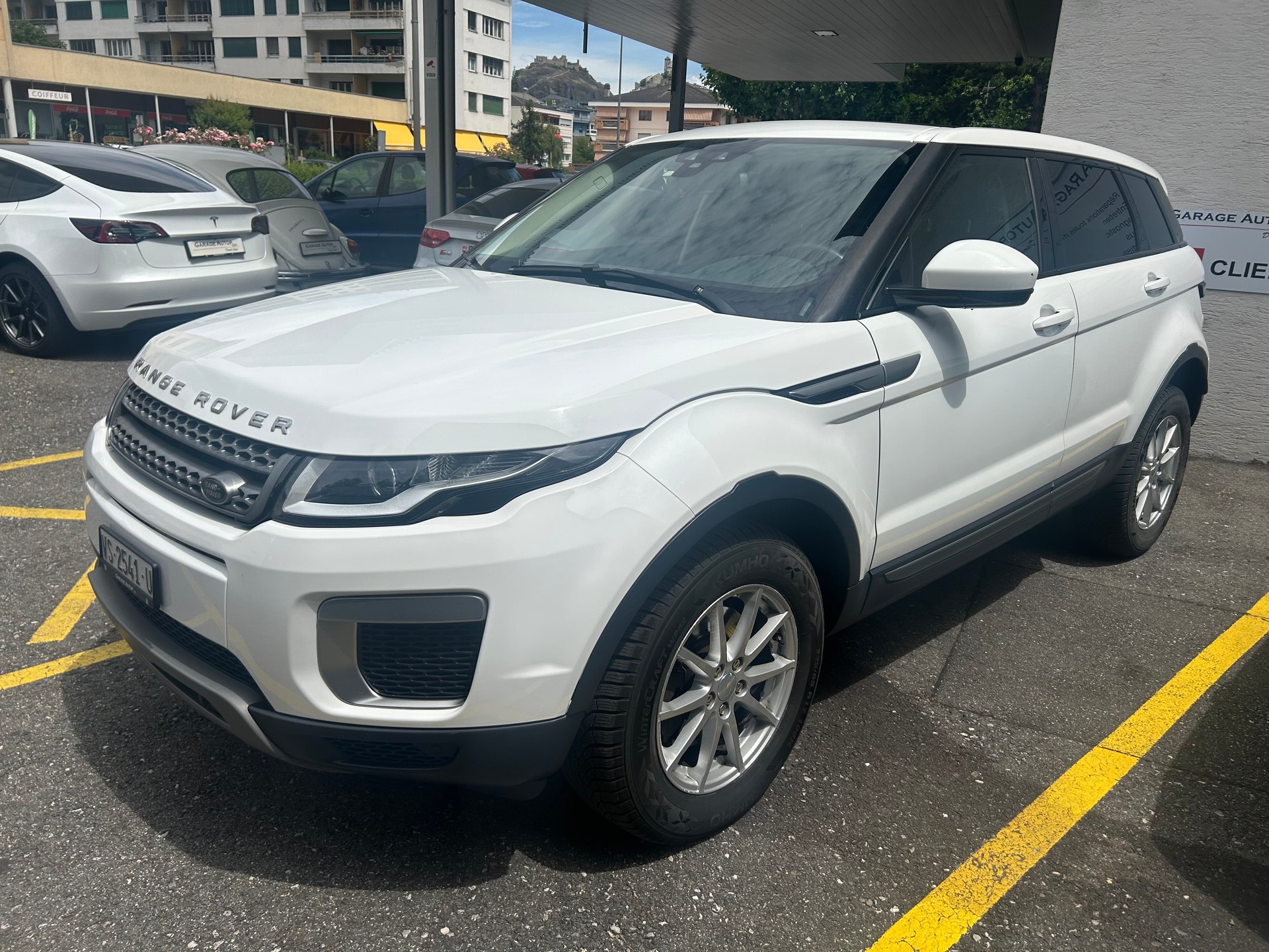 LAND ROVER Range Rover Evoque 2.0 TD4 SE AT9-image-0
