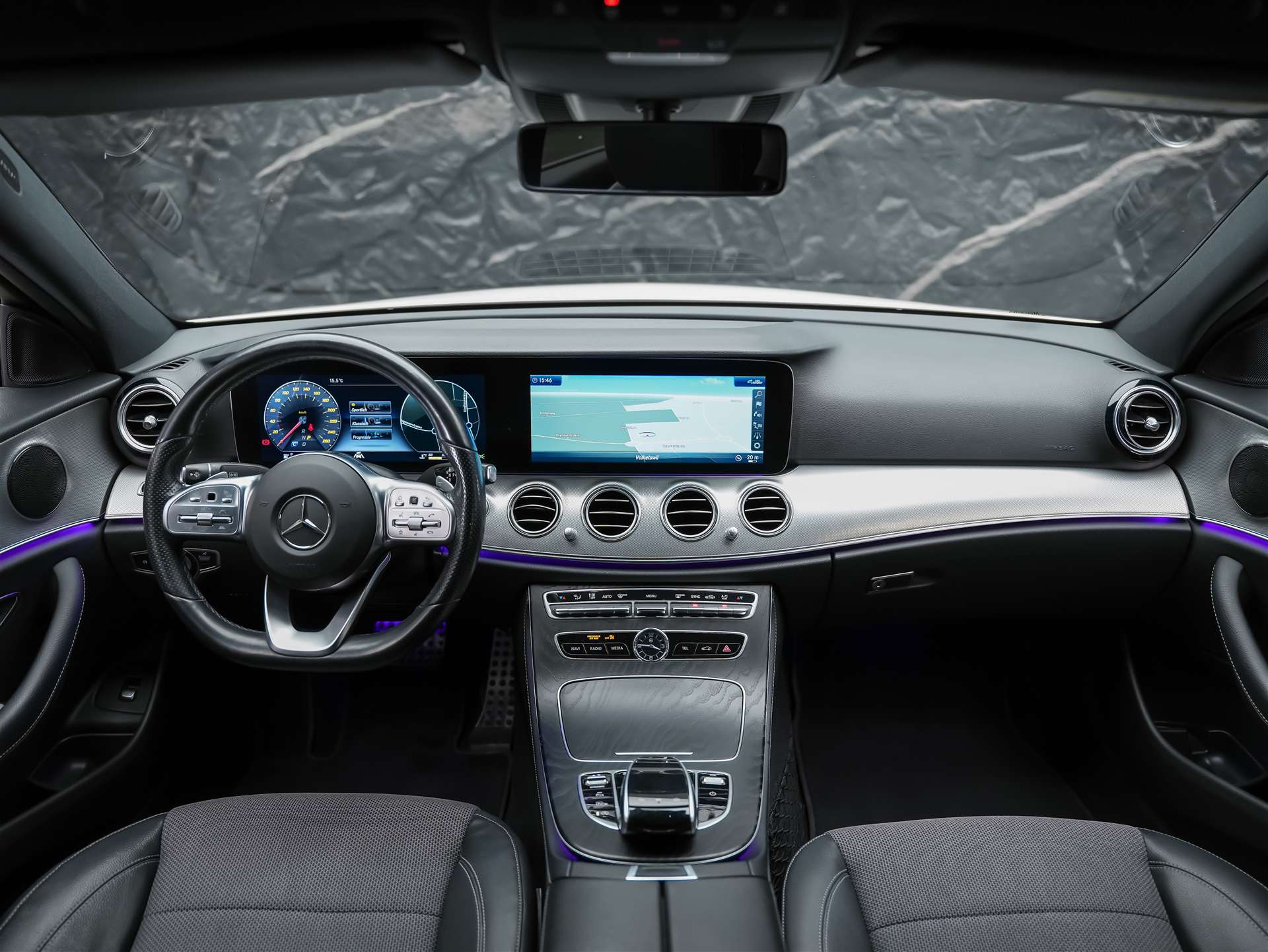 MERCEDES-BENZ E 220 d AMG Line 9G-Tronic *Facelift*Multibeam LED*ACC*360° Kamera*-image-16