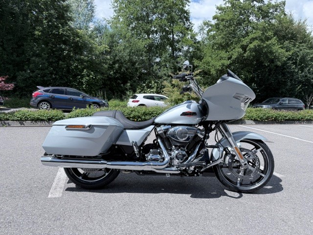 HARLEY-DAVIDSON FLTRX Road Glide 117