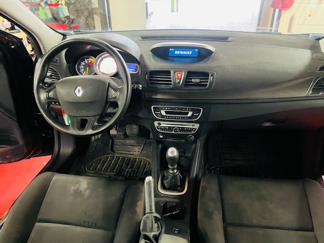 RENAULT Mégane 1.6 16V Expression-image-11