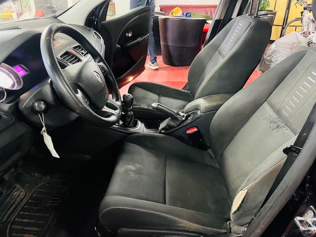 RENAULT Mégane 1.6 16V Expression-image-15