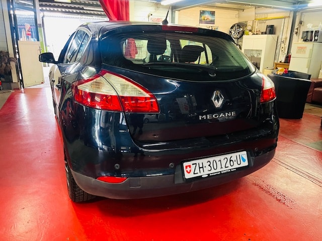 RENAULT Mégane 1.6 16V Expression-image-7