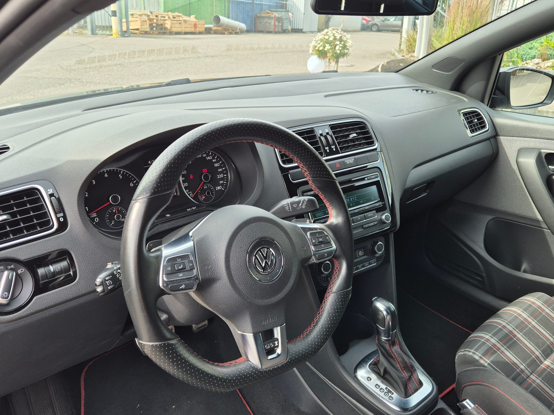 VW Polo 1.4 TSI GTI DSG-image-6