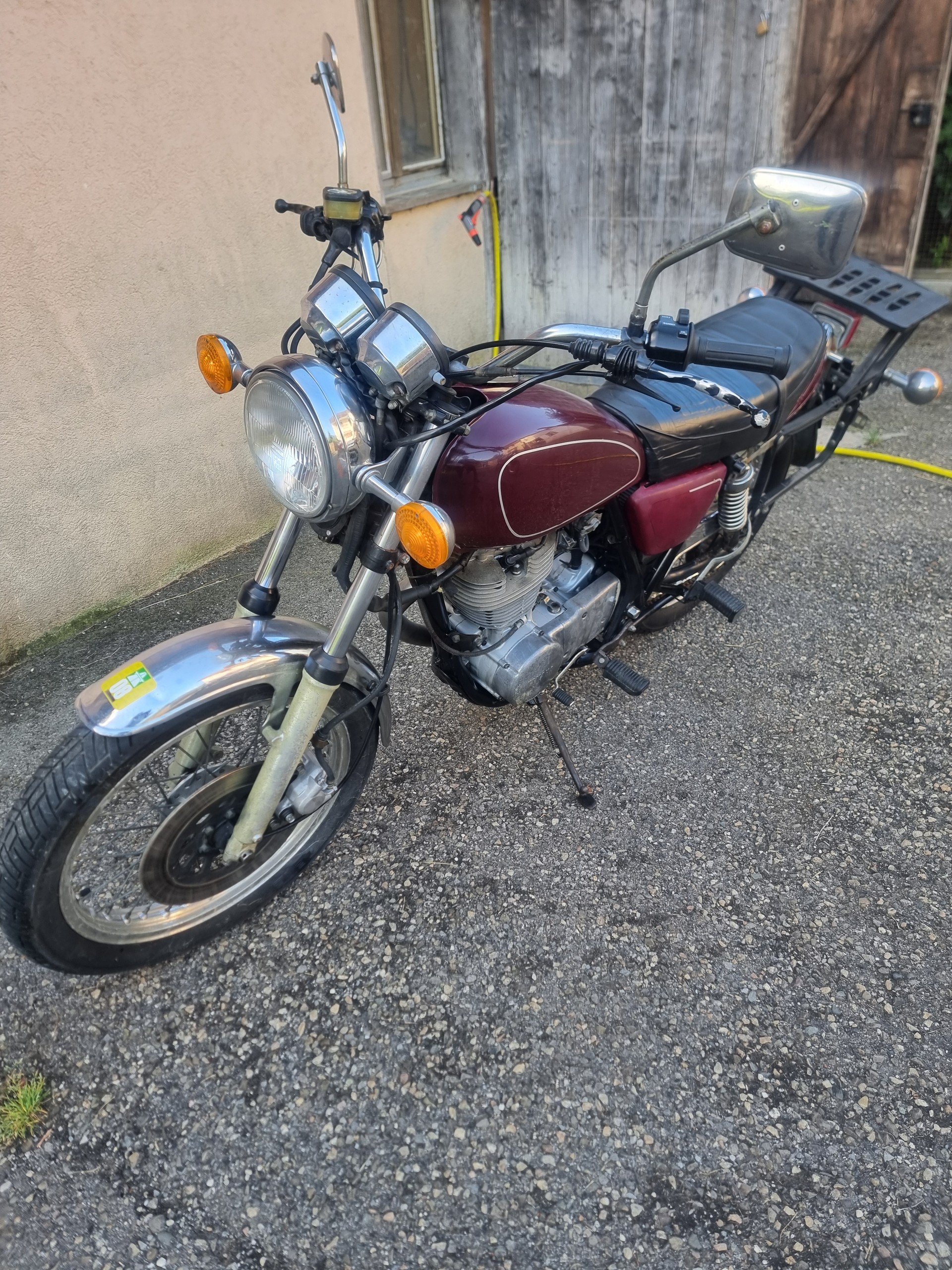 YAMAHA SR 500