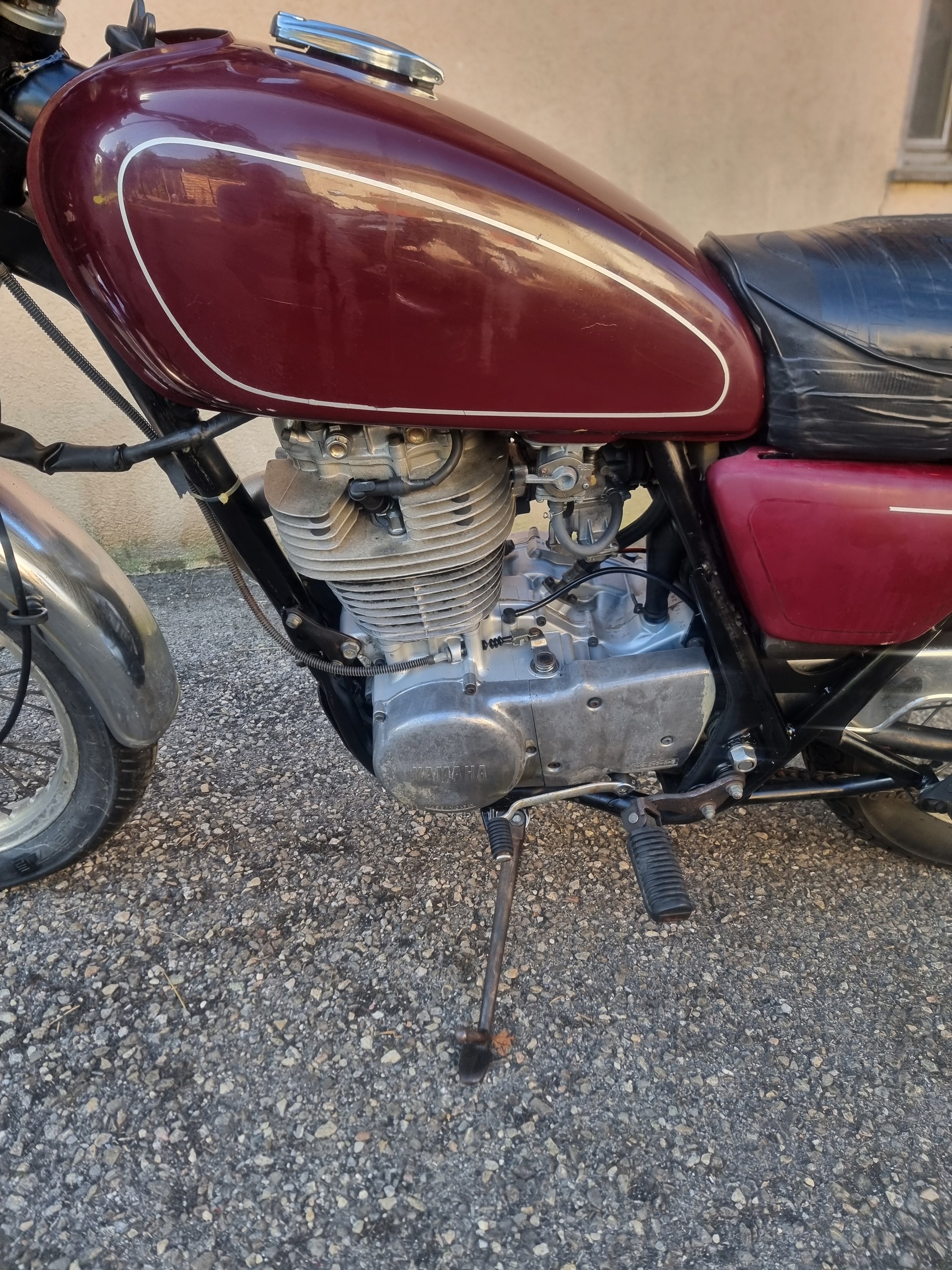 YAMAHA SR 500-image-1