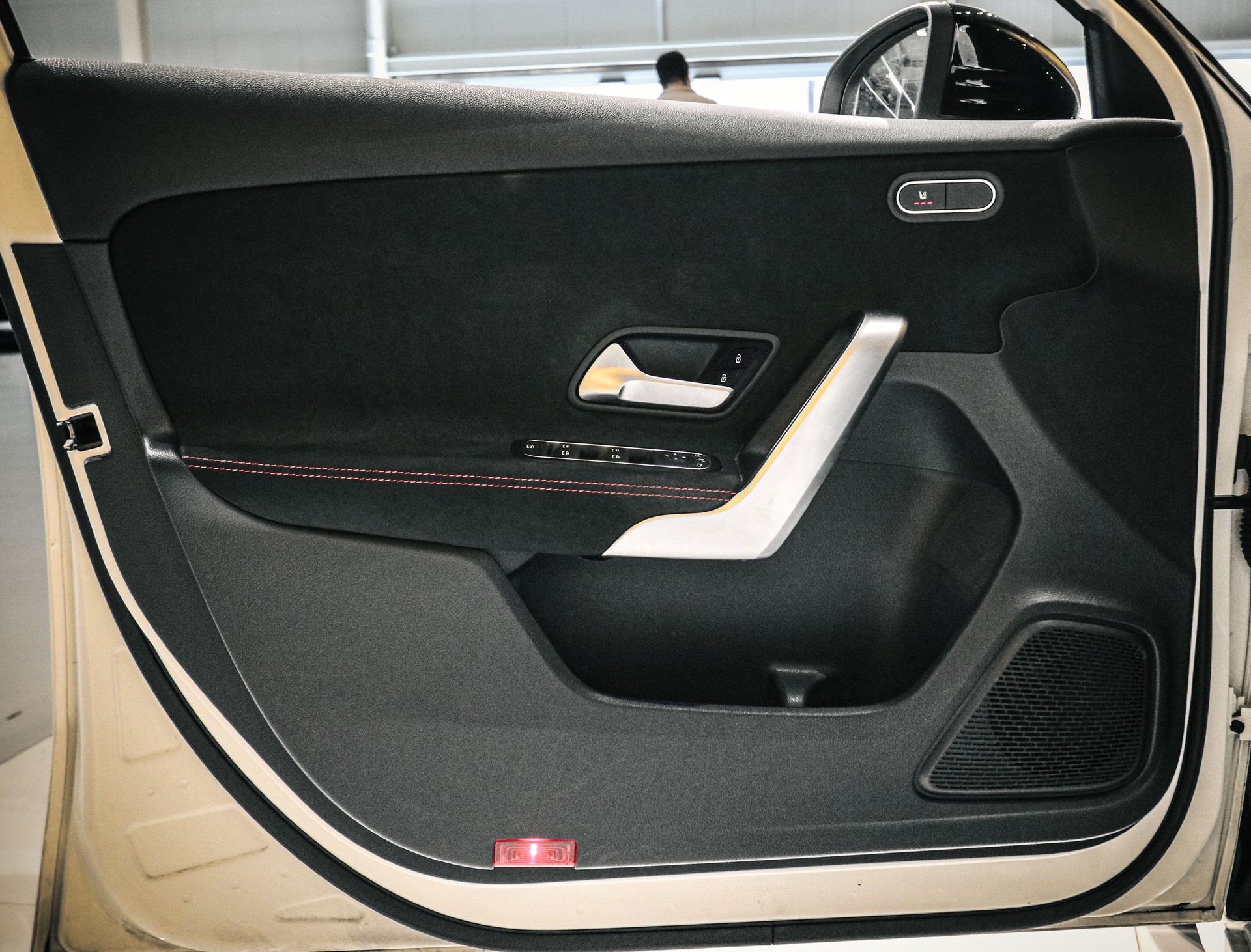 MERCEDES-BENZ A 35 AMG 4Matic 8G-DCT-image-23