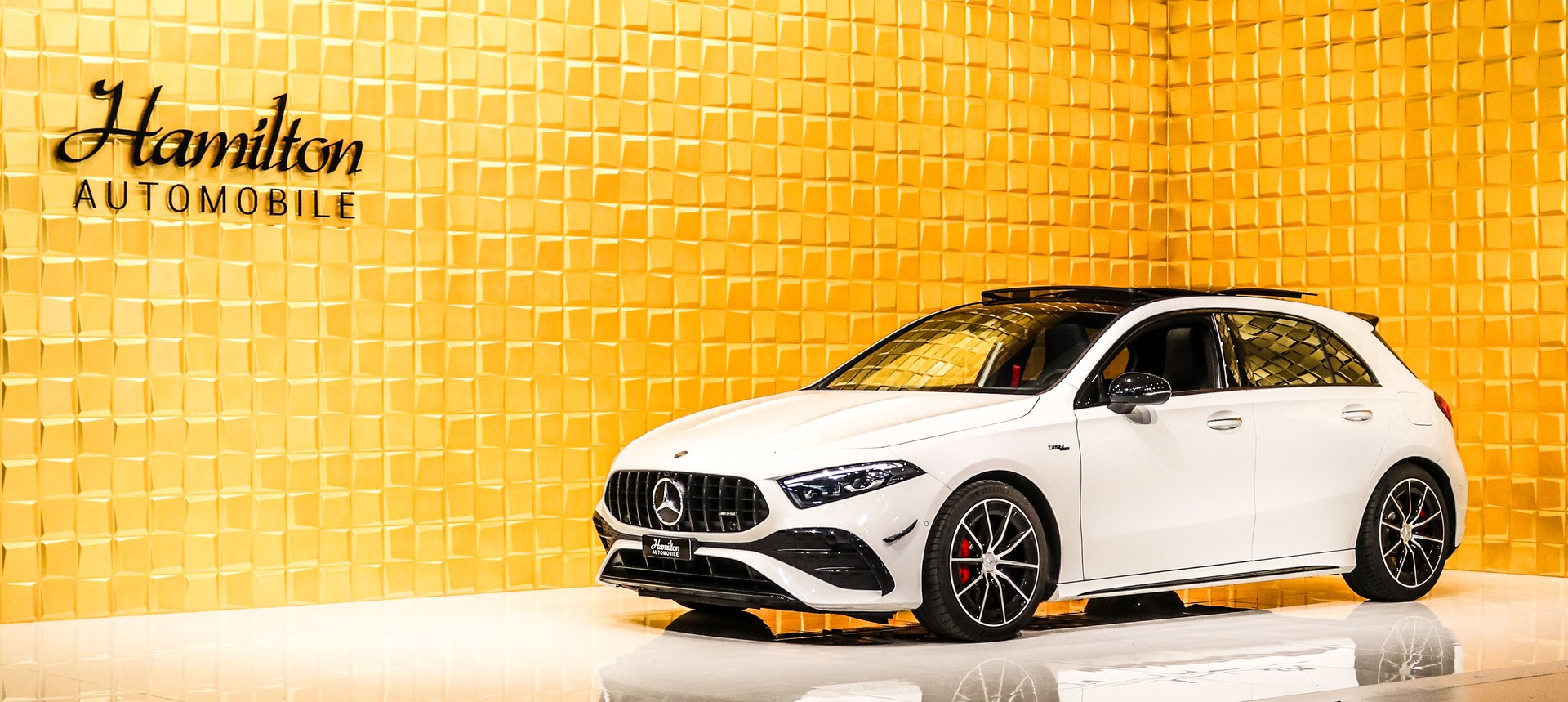 MERCEDES-BENZ A 35 AMG 4Matic 8G-DCT-showroom-element-1