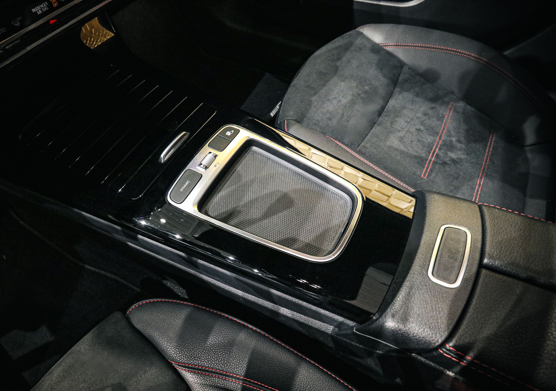 MERCEDES-BENZ A 35 AMG 4Matic 8G-DCT-image-17