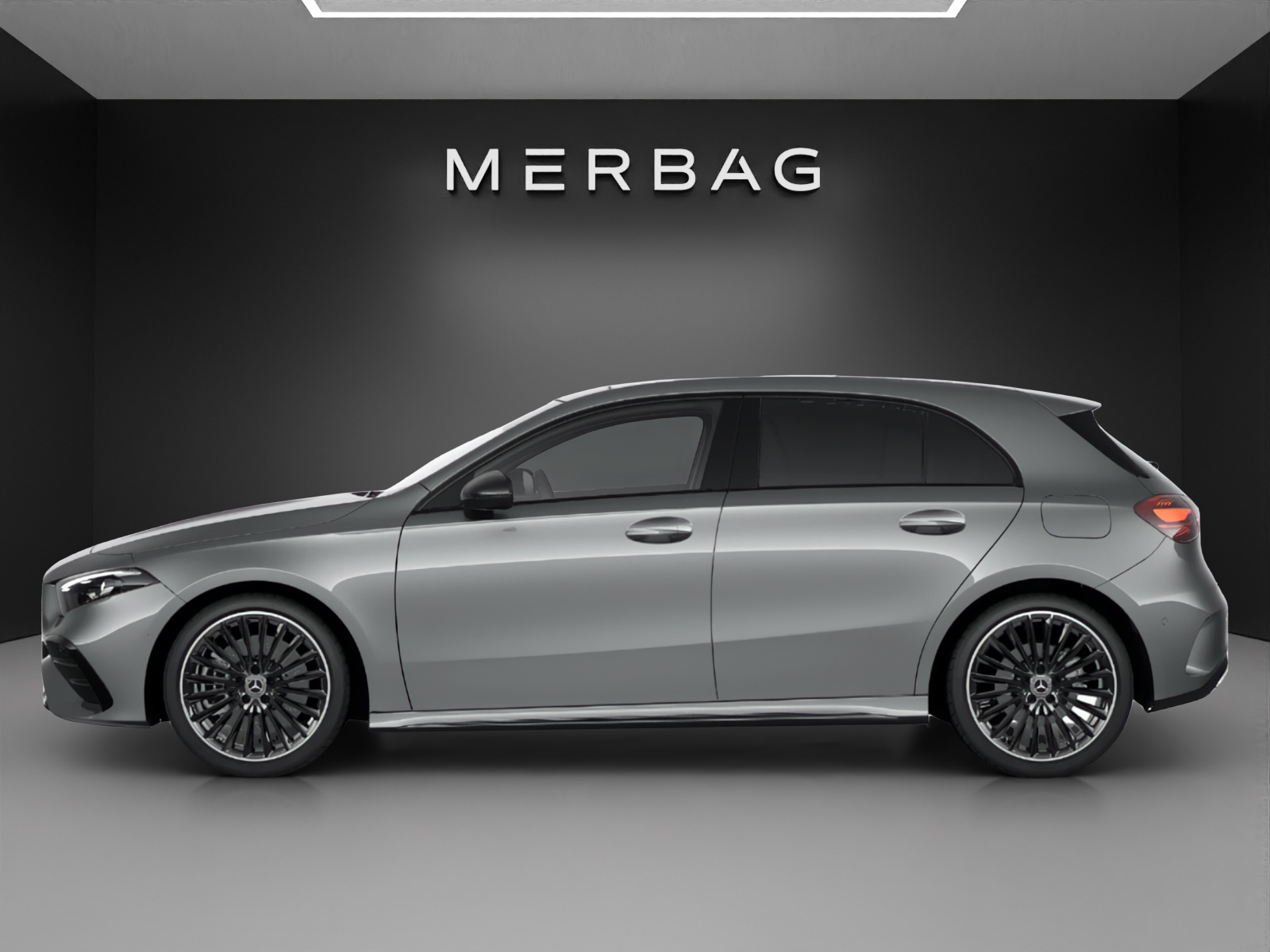 MERCEDES-BENZ A 220 4Matic 8G-DCT-image-1