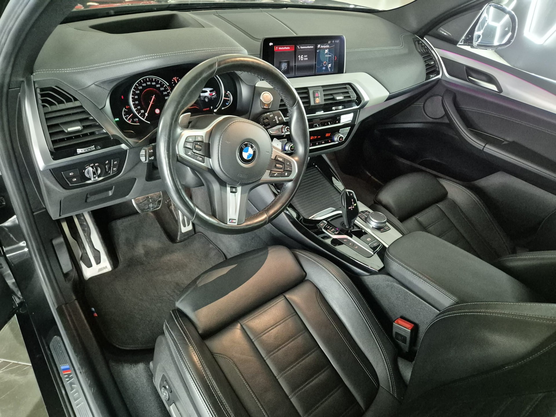 BMW X3 xDrive M40i Steptronic-image-19