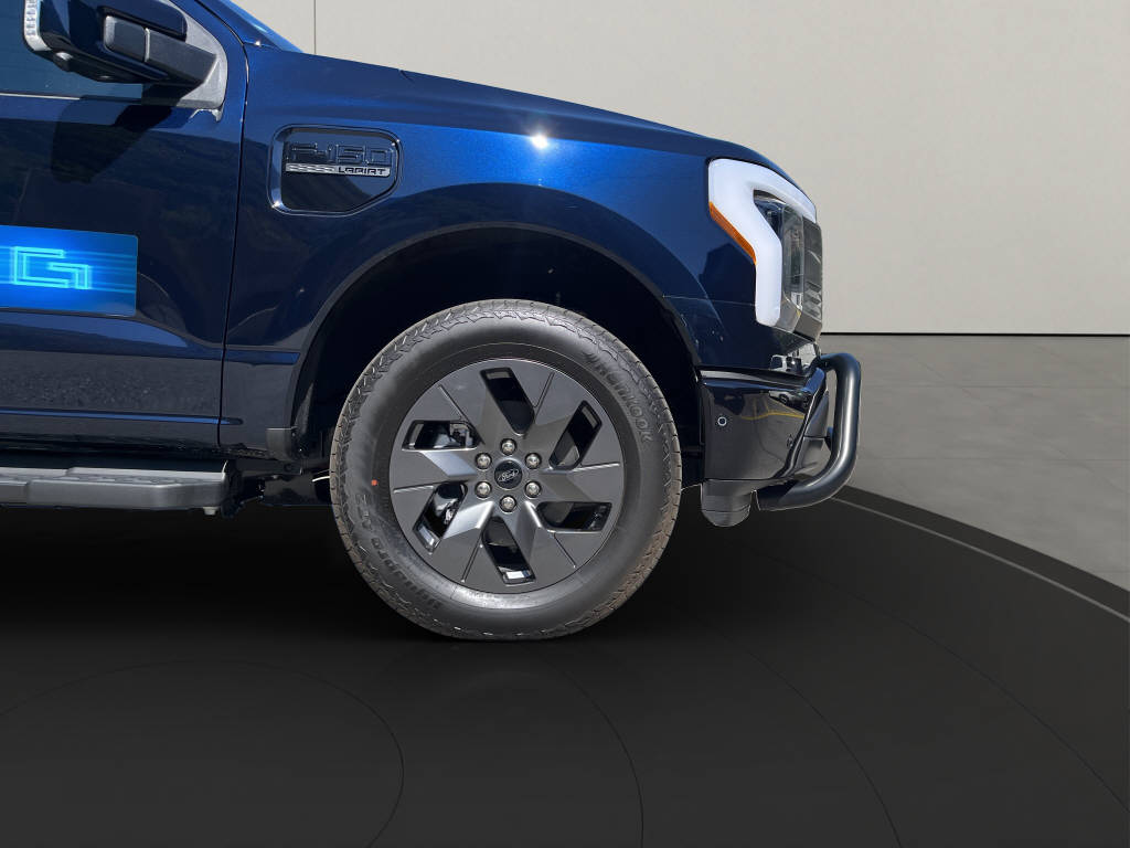 FORD F-150 Lightning DKab.Pick-up 98 kWh Lariat Launch Edition 4x4-image-6