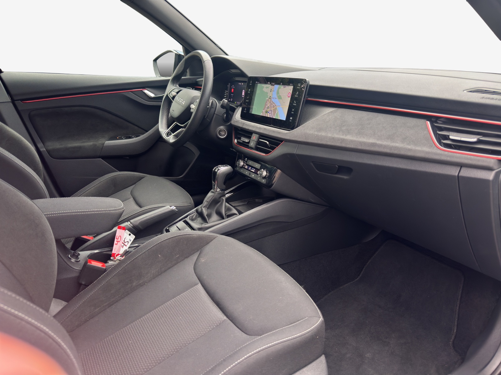 SKODA Kamiq 1.0 TSI Dynamic DSG-image-14