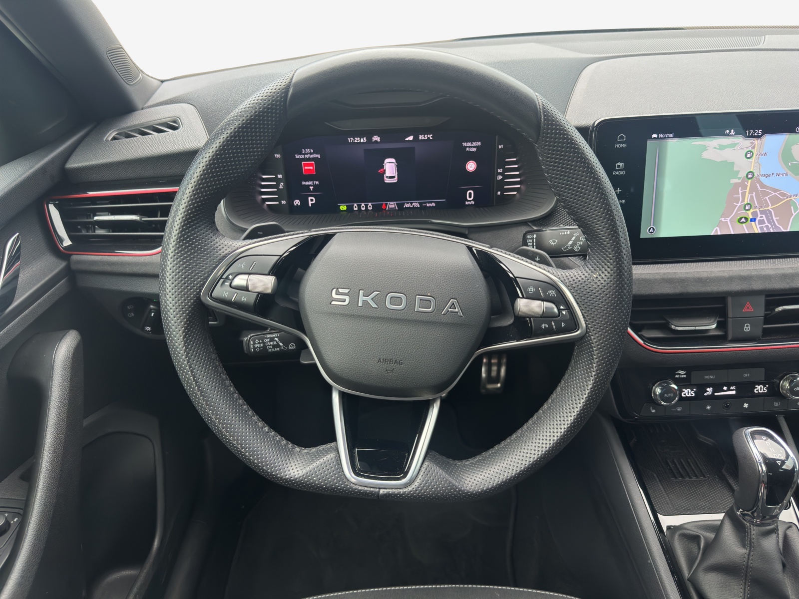 SKODA Kamiq 1.0 TSI Dynamic DSG-image-9