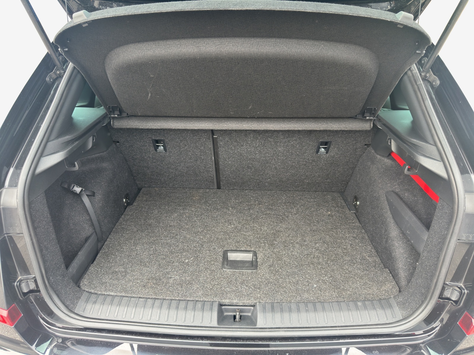 SKODA Kamiq 1.0 TSI Dynamic DSG-image-12
