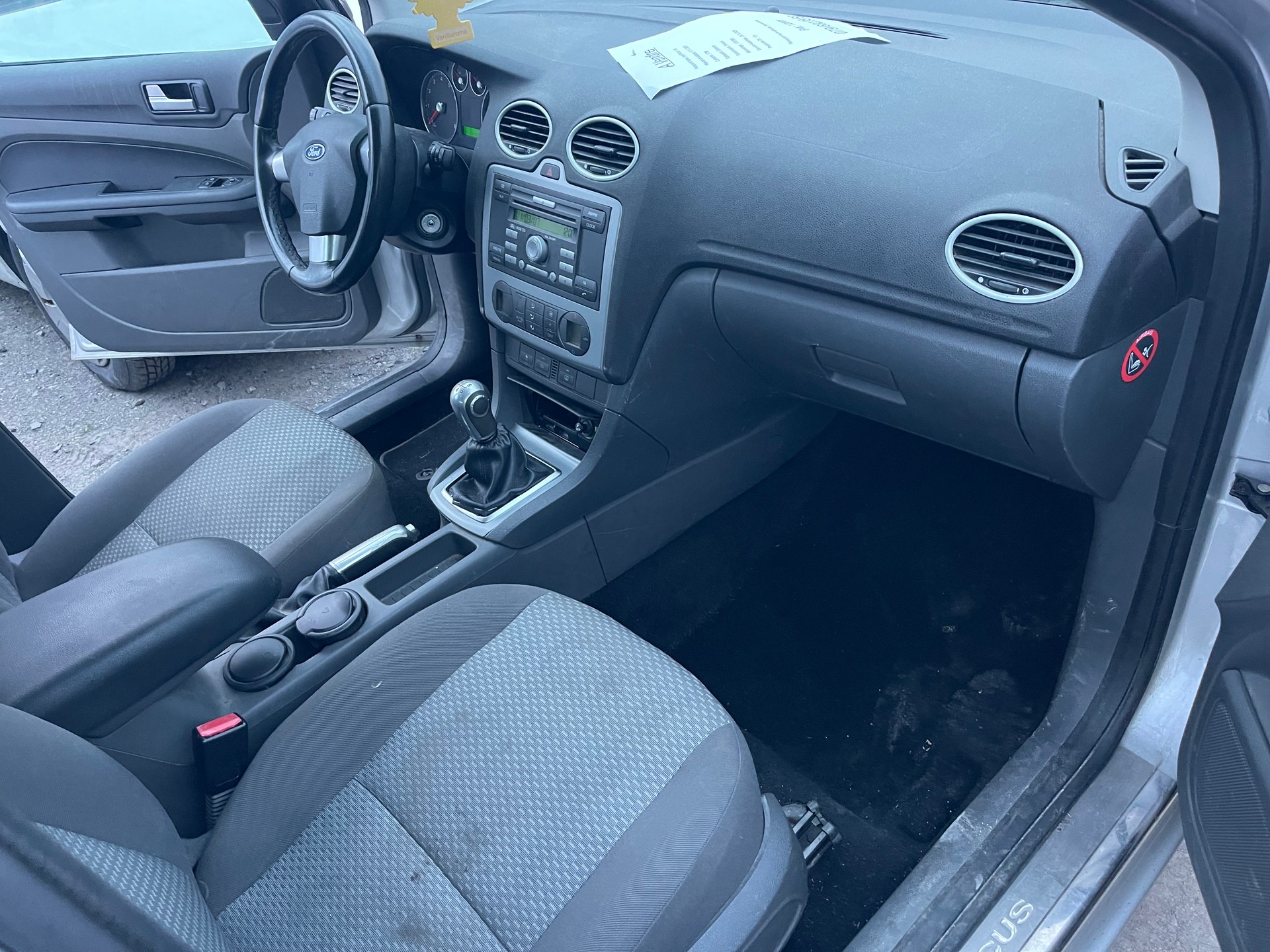 FORD Focus 1.8i Carving-image-8