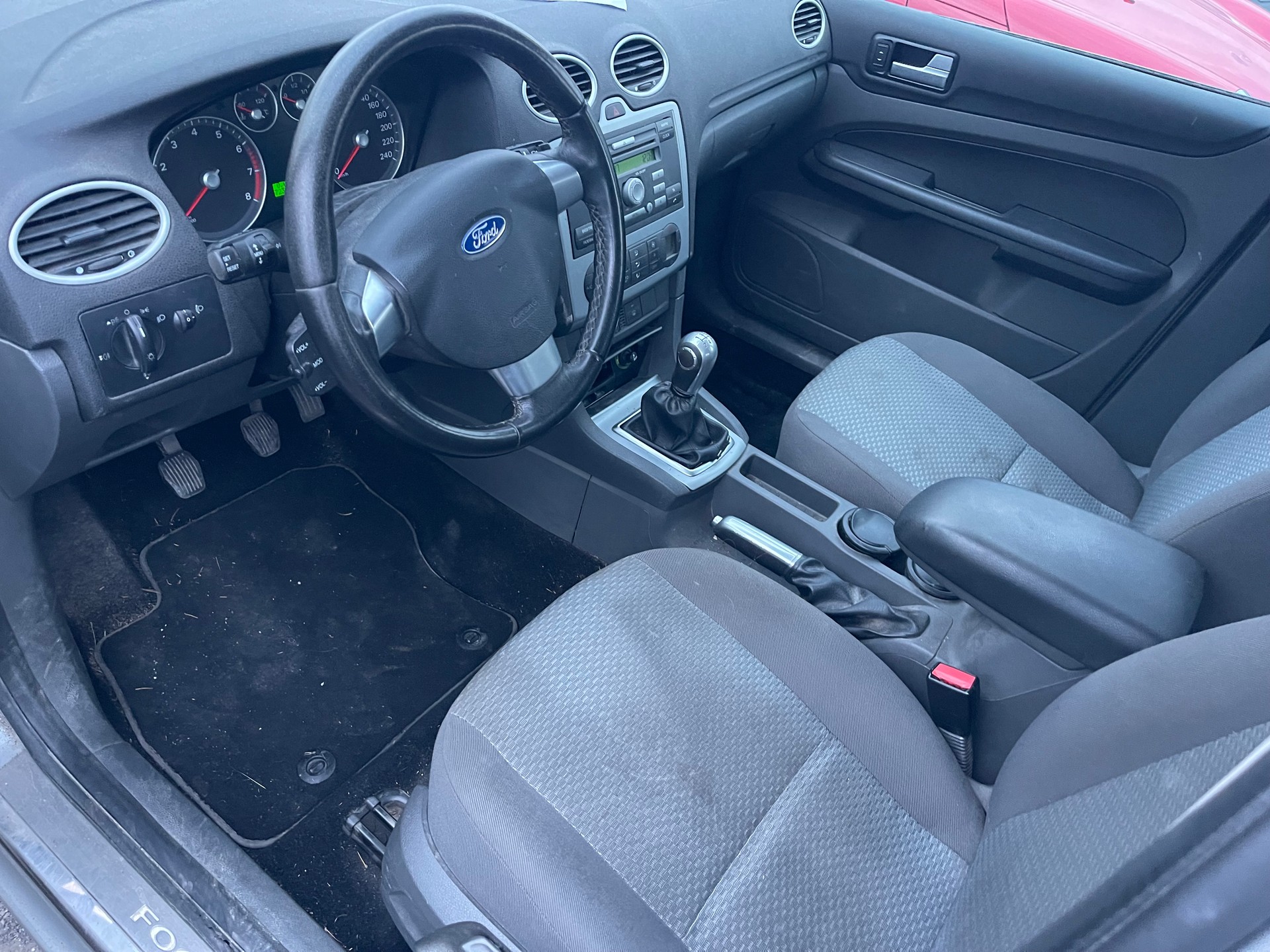 FORD Focus 1.8i Carving-image-5