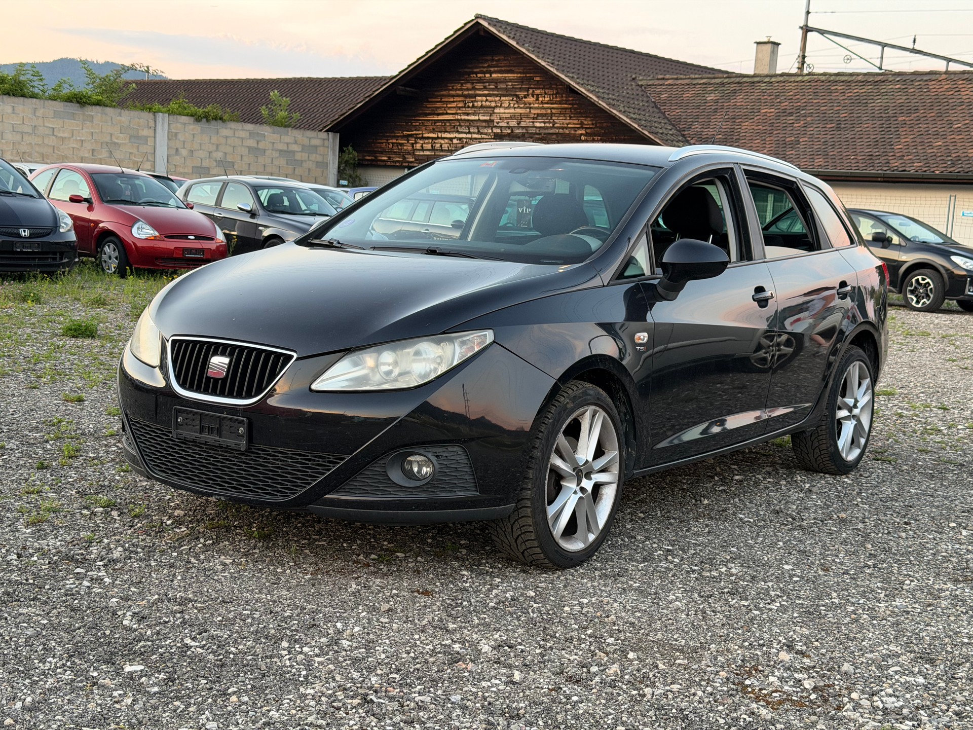 SEAT Ibiza ST 1.2 TSI Sport DSG-image-1