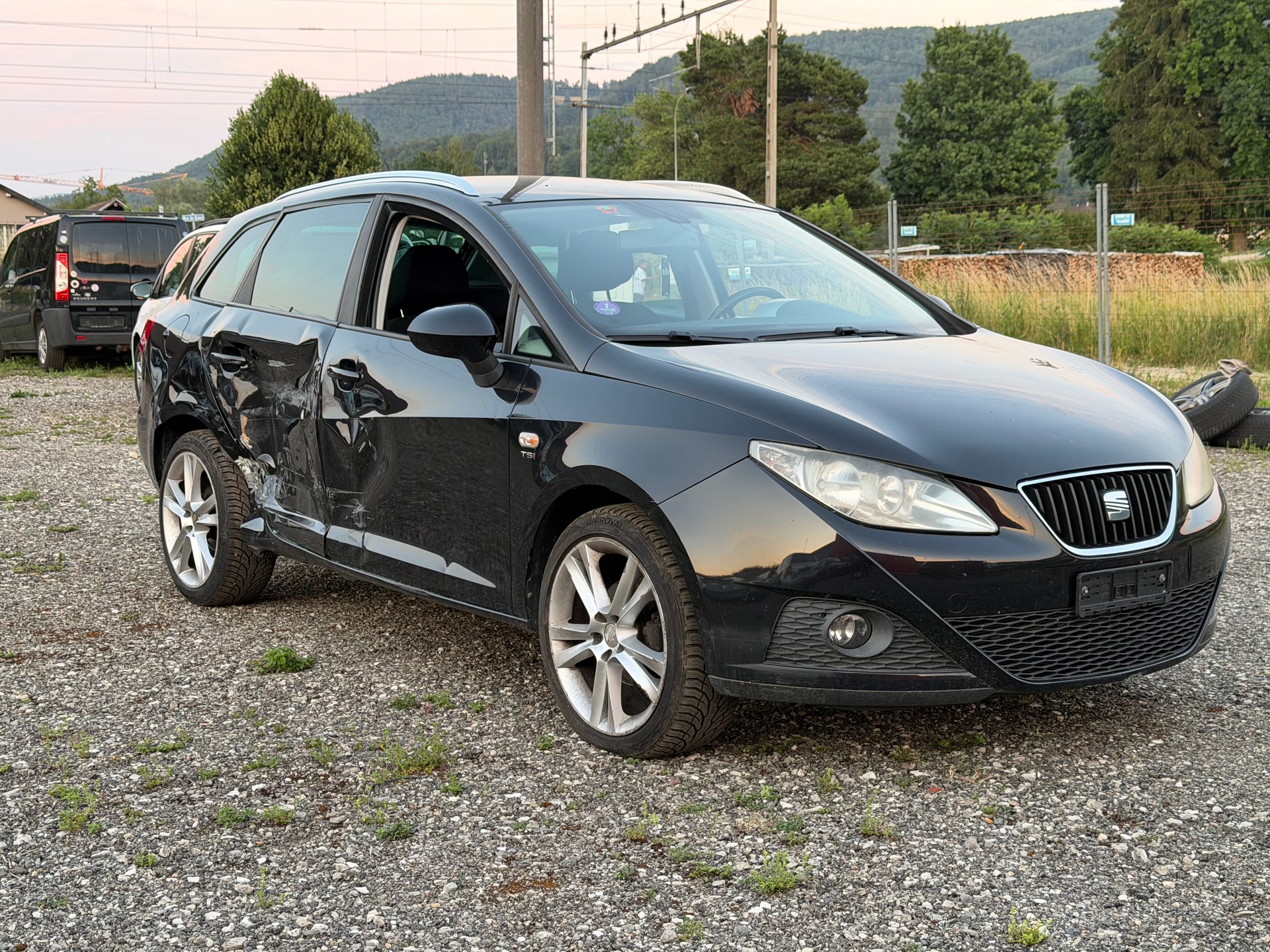 SEAT Ibiza ST 1.2 TSI Sport DSG-image-0